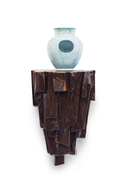 Rosi Steinbach: Waldstück 7, [Basalt], 2017, ceramic, glazed, 65 x 31 x 21 cm 

